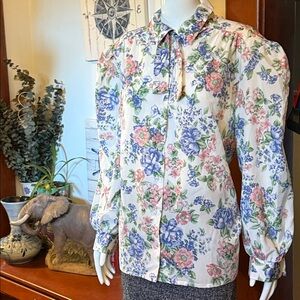 Plus Express Floral Print Blouse size 40